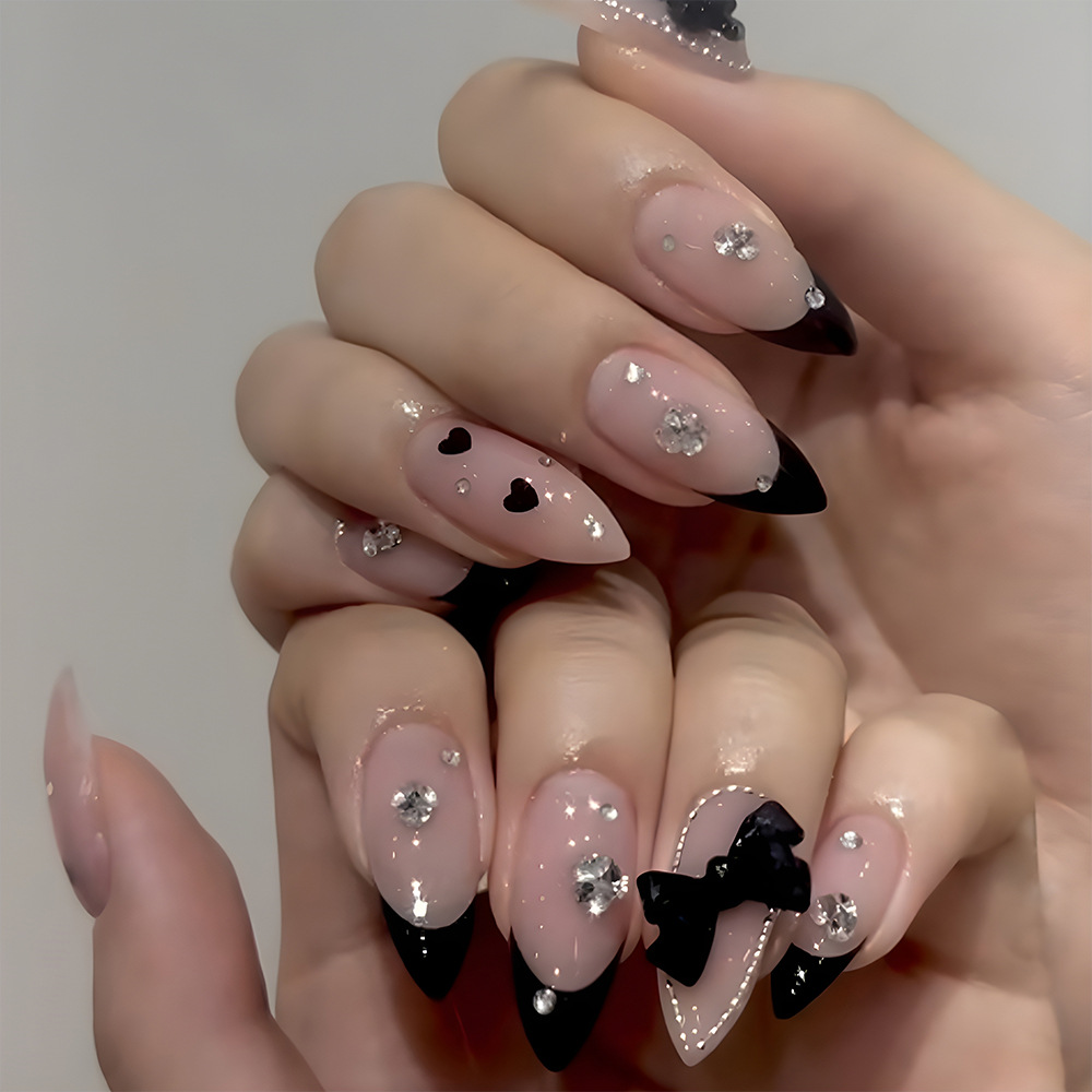 24pcs Wearable Press on Nails  – Nail Art Love Bewertung und Preis